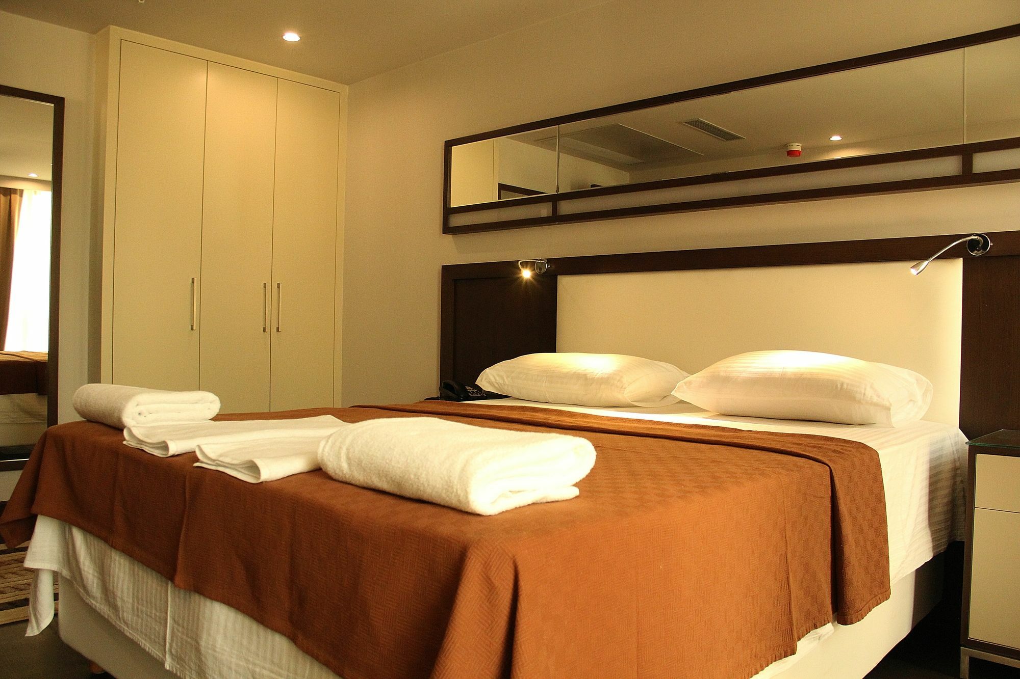 Vazo Suite (Adults Only) Istanbul Exteriör bild